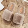 Pantoufles Pantoufles 2023 hiver femmes fourrure toboggan doux et artificiel sol Soes intérieur chaud Ome bout ouvert maison moelleuse H2403260BNT