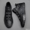 Scarpe casual 2024 moda coreana da uomo in pelle mocassini comodi mocassini da uomo sneakers alte alla moda britannica