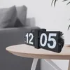 Zegary stołowe Vintage Flip Strona Zegar Automatyczne skręcanie kwarcowego wystrój czasu do dekoracji biurowej do sypialni domowej