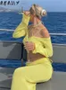 Abiti da lavoro Akaily Giallo Benda sexy senza spalline Due pezzi Gonne Set Vacanza al mare per le donne 2024 Autunno Maglia a vita alta Crop Top Gonna