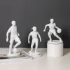 Sculptures Figurines de sport abstraites modernes basket-ball/football/joueur de skateboard cadeau Sculpture figurines blanches unies salon décor à la maison