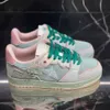 Designer Low Casual Scarpe da donna Cartoon Stas Color Limited Camo Combo Scarpe da ginnastica in vernice rosa Pelle APES Nero Bianco Stile giapponese e coreano