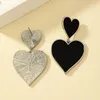 Boucles d'oreilles pendantes grand coeur en métal goutte pour femmes résine noire déclaration lourde bijoux classiques accessoires de fête d'amour cadeaux 2024512