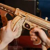 銃のおもちゃロボットムープソン大人の潜水艦銃のおもちゃ青年の楽しいビルディングブロックセットイージーアセンブリ3D木製パズルLQB01240327