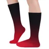 Skarpetki dla kobiet jasnoczerwone i czarne minimalistyczne gradienty pończochy retro jesienne nie-poślizgowe dama oddychające sportowe sporty