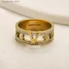 Band Rings Designer Branded Letter Band Rings Women 18K Gold Plated Silver Crystal Stainless Steel Love Couple Wedding Jewelry Supplies Ring Fine Carving Finger Rin