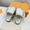 Designer mules piscina travesseiro chinelos plana homens mulheres conforto mule denim slide verão praia sandálias em relevo impressão vintage flip chinelo