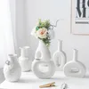 Jarrones Jarrón de cerámica de estilo nórdico, maceta de flores de Blanco Simple, adornos de escritorio húmedos/secos, decoración del hogar para sala de estar y dormitorio