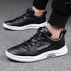 Casual Buty Men Sneakers Black Skórzanie spacery 2024 Koronkowe modne wodoodporne sportowe sport