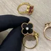 Anel de designer feminino calcedônia vermelha trevo de quatro folhas anel com diamante e grama da sorte galvanoplastia de ouro grosso tamanho 5/6/7/8/9