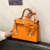 Designer bag quality women leather Shoulder Bag calfskin Lock Flap Handbags golden pochette Twist luxurys Crossbody Bag fashion clutch Totes purse