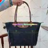 Borsa di design Tote Bag borsetta di lusso da donna Nylon Wholesale Fashion Wholesale Multifunzionale BASSO DI NYLON NYLON BASSO VERATURA SAMINA DELLA SCHEDA VERSATILE 569