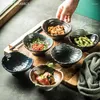Bols 1pc bol en céramique japonais ramen ramen de la salade de fruits ménagers accessoires de cuisine de porcelaine créative en porcelaine