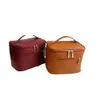 디자이너 럭셔리 패션 드로우 스트링 가방 2024 패션 및 다목적 핸드 헬드 메이크업 가방 대용량 단색 여성 가방