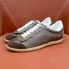 Autumn Light Luxury Men Female samma casual skor Ny äkta läder övre utomhus icke-halkande sneakers anti-odor rund tå slitstarka älskare makor skor