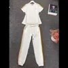 مجموعة النساء tshirts الصيف المسارات اثنين من مجموعات Tees القمصان شورت امرأة tracksuit outwears عارضة