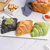 Flores decorativas 1pc Croissant sobremesas artificiais Decoração de alimentos Falsa Pografia Pro Simulação Bolo Modelo Tabela de Tea Tabela FCYY-1002