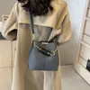 Sacs à bandoulière de mode de luxe de concepteurSac seau à la mode de grande capacité Instagram polyvalent style occidental une épaule bandoulière sac pour femme