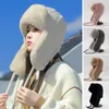 Bérets Chapeau tricoté épaissi pour femme Lei Feng d'hiver avec doublure en peluche Conception de lanière pour la protection thermique de l'oreille