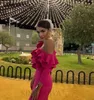 Hot Fuchsia Vrouwen Avond Paagent Jurk 2024 Ruche Rand Golf Vloerlengte Satijn Zeemeermin Prom Partij Jassen Robe De Soiree