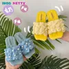 Slippers Slippers Girls Slide 2023 Summer New Fashion Edition Casual Comfortable Soft and Cute Sole Sandals Beach Modern Flat Hanger Soes H240326HT79