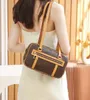 Sac sous les bras Sac bandoulière Boîte carrée sourire ouvert Sac tout-en-un Grande capacité Sac à bandoulière élégant pour femme Toile et cuir avec sac latéral Sac avant sac à main à fermeture éclair