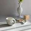 Muggar Creative White Bone China kaffekopp med tefat mjölkdessert enkelt par muggkontor dricksvatten heminredning