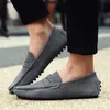 Scarpe casual da uomo Espadrillas Triple Nero Bianco Marrone Vino Rosso Navy Khaki Sneakers da uomo in pelle scamosciata Slip On Scarpe da barca Outdoor Flat Driving Jogging Walking 38-52 A098