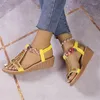 Klänningskor Fashion Ankle Buckle Wedges Sandaler för kvinnor sommar 2024 Patchwork Platform Sandles Woman Thick Sole Gladiator Sandalias Mujer