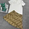 Tweedelige jurk ontwerper meisjes shirts shorts set Womens PieOutfits zomer mode streep crop korte mouw T-shirt rok pak TYIE