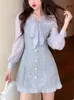 Printemps Vintage Sexy transparent en mousseline de soie Patchwork Tweed Mini robe femmes ruban noeud simple boutonnage à manches longues fête 240321