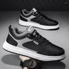 Casual Shoes 2024 Fashion Men Sneakers Lace-up Outdoor Bortable Mesh Leather Warm Short Plush Winter för stor storlek