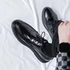 Casual schoenen van hoge kwaliteit herenkleding Klassiek Brogue Oxford voor zwart leer Zakelijk Sapato Social Masculino