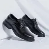 Sıradan ayakkabılar kıdemli iş erkekleri deri yumuşak taban İngiliz tarzı rahat moda ofis ayakkabı somunları erkek