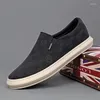 Casual Schoenen 2024 Kwaliteit Mannen Sneakers Brief Gedrukt Jongen Zwarte Studenten Canvas Slip-On Mannelijke Zomer Loafer Stiching zool