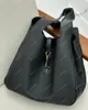 Borsa shopping grande da donna in pelle testurizzata BEA Borsa shopping classica con lettera dorata Borsa hobo di lusso Borsa a tracolla nera