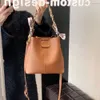 Designer Luxury Fashion Cross Body Bagswomens Bag 2024 Ny mode enkel stor kapacitet hinkväska mångsidig västerländsk stil en axel crossbody handväska