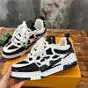 Designer Flash Diamond Buty Casual Buts Sneakers Mężczyźni oddychający skóra z siatki Wykonana z górnej marki kwiat Grube Buty z oryginalnym pudełkiem P37