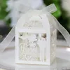Cadeau cadeau 25 / 50pcs laser mariée et marié boîte de bonbons merci amour emballage de faveur de mariage avec ruban décoration de la Saint-Valentin