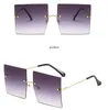 Metal Frame Overized Square Solglasögon Kvinnor Fashion Classic Designer Big Frame Sun Glass för män Flat Top Shades 9 Colors 10st Ship