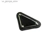 Pins Brooches 2.8*4.6cm Leather Metal Triangle Brooch Women Letter Brooches Suit Lapel Pin Fashion Jewelry Accessories Y240327