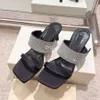 Toppkvalitet Rhinestone High-Heks tofflor Mules Sandaler Öppna tår Stiletto Dinner Party Shoes Luxury Designer Heeled Sandals för Womens Factory Factory Footwear
