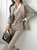Koreaanse Mode Vrouwen Blazer 3 Stuks Vintage Lange Mouw Pak Jassen Vest En Rechte Broek Vrouwelijke Chic Zakelijke Outfits 240319