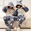 Homens sleepwear casal pijamas roupas doce pijama masculino amante de pelúcia 17 conjuntos hoodies flanela inverno grosso longo manga estilo quente