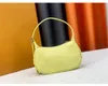 2024新しい高品質のダストバッグデザイナートートハンドバッグプロセス女性ファッションクラッチ財布の女性デザインマルチカラークロスボディショルダーバッグaaaaa