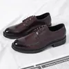 Casual Shoes Classic Business Leather Men klär Oxfords Elegant Lace Up Italian Mens Social Moccasins Loafers