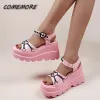 Sandales Summer Migne Rose coin talon Sandales Femme Gothic Chunky Platform Sandals Femmes Punk Bottom Debt Bottom Chaussures Lolita plus taille