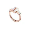 Designer Ring Clover Double T-formad varumärkesdesigner Midi Rings som öppnar 925 Sterling Silver Band Rings, med original logotyp Fashion Woman Jewelry Ring med låda