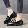 Casual Shoes Solid Leather Woman Oxford för kvinnor glider på plattformens runda tå klackar plus storlek