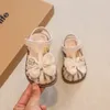 Sommar baby småbarnskor tjej sandaler bowtie mjuk ensam antislip utomhus skor barn första vandrare spädbarn sandalier 0-2 år 240312